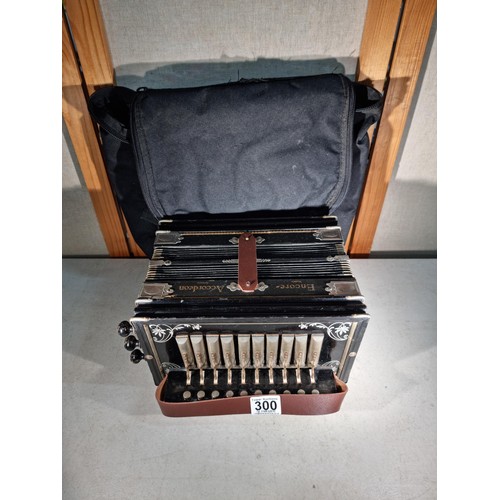 300 - Good quality vintage Encore Accordeon in good order with new leather straps with steel reeds, comes ... 