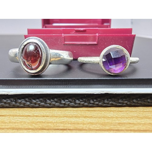 191 - Bundle of 2x 925 Silver gem stone rings, 1x is inset with a domed faceted Amethyst gem stone and the... 