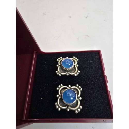 195 - Pair of vintage 925 Silver stud earrings inset with genuine blue chalcedony cabochon stones having a... 