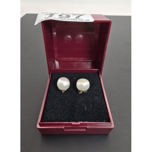 197 - Pair of pretty cultured pearl 925 Silver stud earrings in as new condition, the pearls have a vibran... 