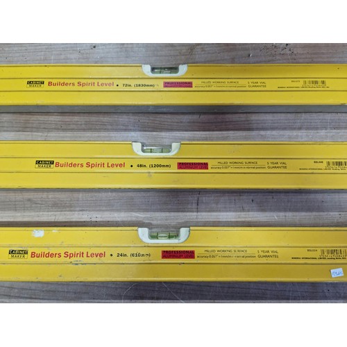 329 - Collection of 3x graduated builders spirit levels by Cabinet Maker, measuring 183cm on length, 120cm... 