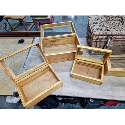 336 - 2 sets of 3x graduated wooden and mesh storage boxes along with a wicker hamper in good order, large... 