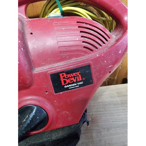 345 - Power Devil garden Vac model PGDSV1600 complete with power cable and collection bag in working order... 