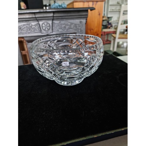 378 - Quantity of collectables to inc a good quality cut glass crystal bowl, a boxed Gin maker kit a colle... 