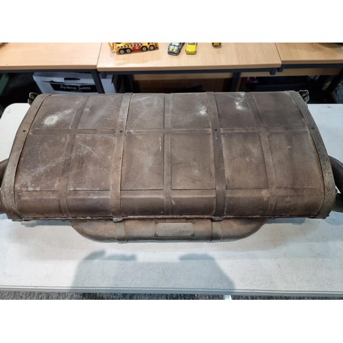 352A - Good quality Ferrari F355 genuine exhaust box silencer stamped MUF 129-04 Ferrari 168988, has a leng... 