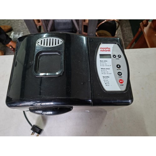 381 - Good quality digital Morphy Richard bread maker in good order with digital display comes with paddle... 