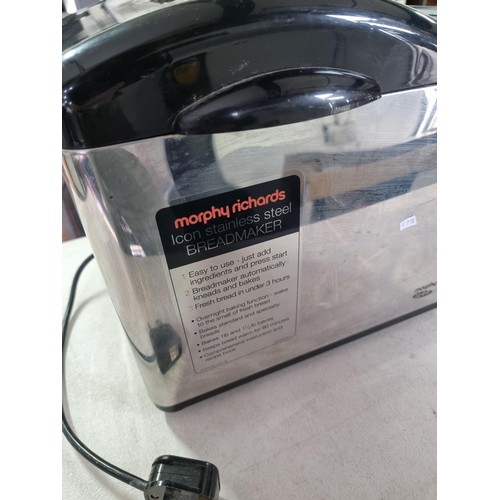 381 - Good quality digital Morphy Richard bread maker in good order with digital display comes with paddle... 