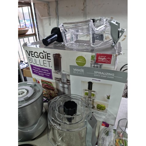 355 - 2x as new boxed kitchen appliances inc a Ambiano slow juicer with accessories along with a Veggie Bu... 