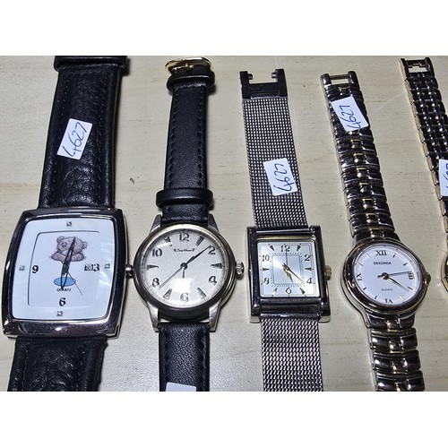 269 - A collection of 6x various wristwatches to include a vintage watch by Time Chain, an attractive 