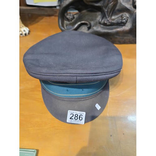 286 - A vintage genuine 1960's/70's train drivers cap, believed to be British Rail, size 59 (7 