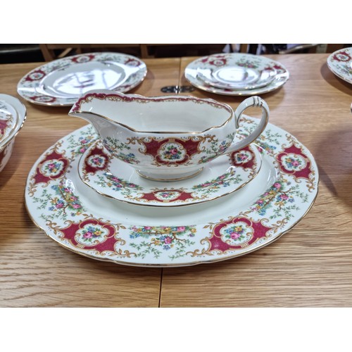 406A - 22x Part E.B. Foley bone china 'Broadway' pattern dinner set consisting of 6x 10in plates 6x side pl... 