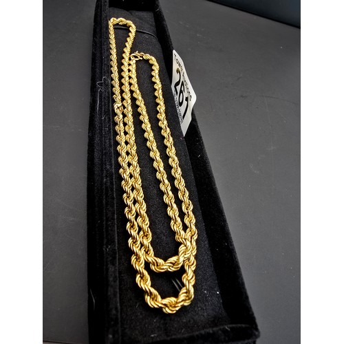 261 - A good hallmarked 9ct yellow gold rope twist neck chain (24