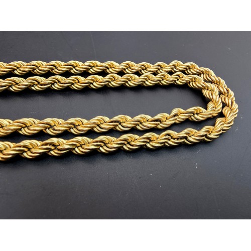 261 - A good hallmarked 9ct yellow gold rope twist neck chain (24