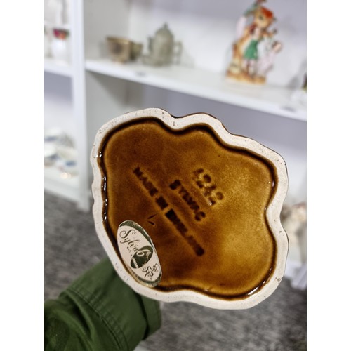 18 - Shelf containing a quantity of collectables inc a large Highland fine bone china platter with thistl... 