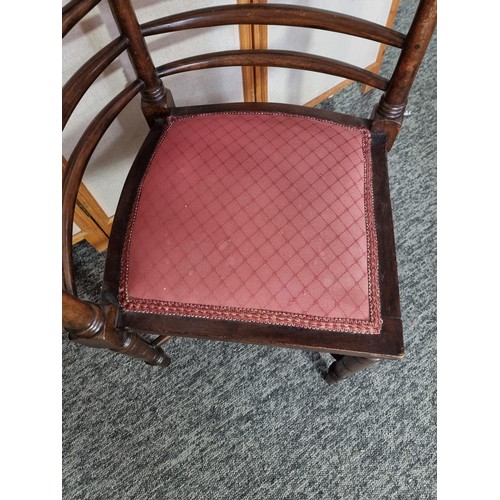 477 - Very nice quality antique Edwardian solid mahogany corner chair having a curved rail back with clean... 