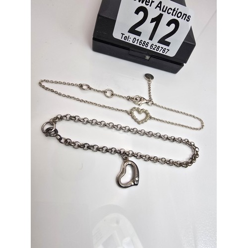 175 - 2x 925 silver bracelets, both having a heart charm design, both are in good clean condition, 1 brace... 