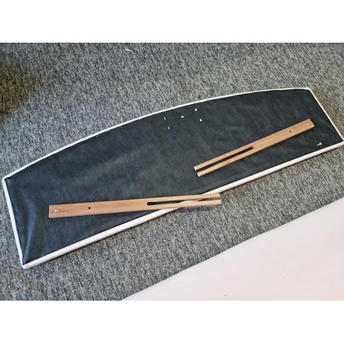 438 - 4 x New modern bed headboards in cream in good overall condition. Largest head board measures a heig... 