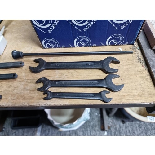 430 - A Clarke metalworker milling/drilling machine model No. CMD300 along with a full set of original  to... 