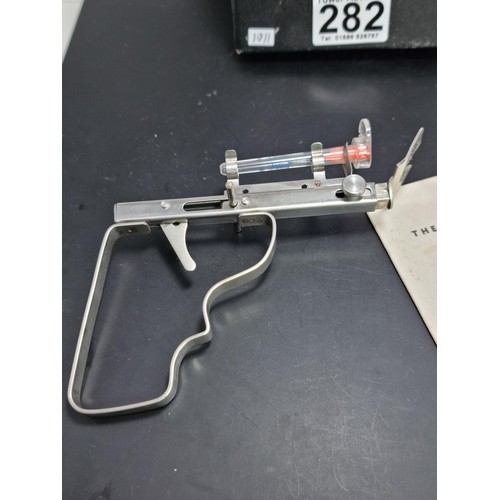 A boxed original vintage The Palmer Injector by Palm Injectors ltd ...
