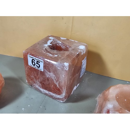 65 - A collection of 5 Himalayan salt lamp tea light holders in good order to include one square one and ... 