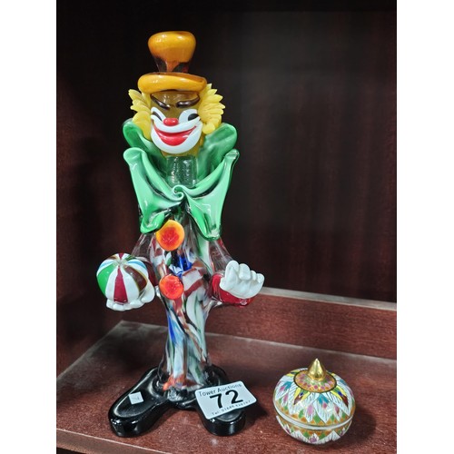 72 - A good quality Murano clown in good order with a ball in his hand and a green collar along with a ce... 