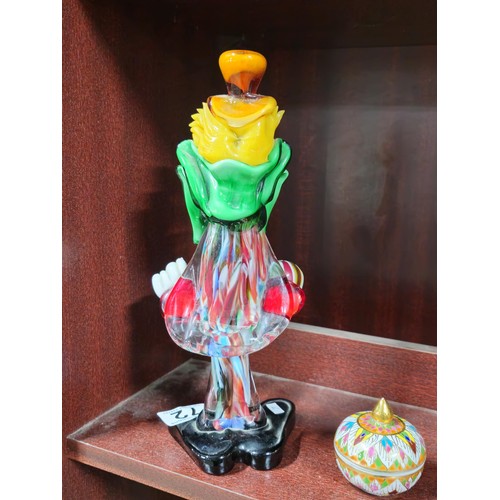 72 - A good quality Murano clown in good order with a ball in his hand and a green collar along with a ce... 