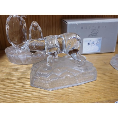 87 - A collection of 3x Cristal D' Arques France glass animal figures to include 3x polar bears one with ... 