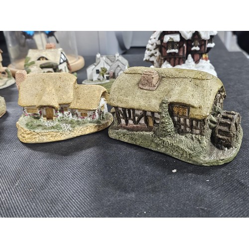 103 - Collection of 14x cottages and buildings to include 7x Lilliput Lane houses along with 4x David Wint... 