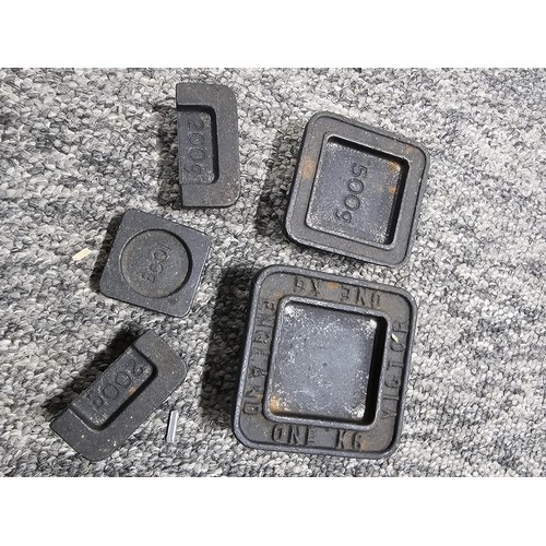 85 - A good quality set of Salter scales to include a large quantity of assorted weights to include a set... 