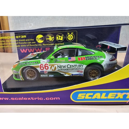 116 - 2x original boxed Scalextric cars in the form of Porsche, in plastic cases, both are in good order c... 