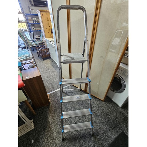 Good quality Beldray aluminium A-frame step ladder in good order with ...