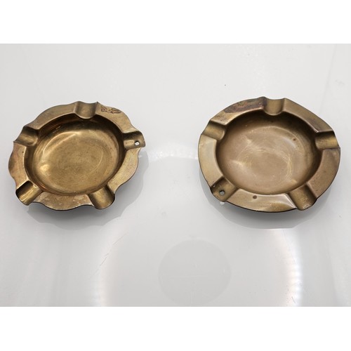 69 - A collection of vintage and antique corkscrews, to include 3x wooden handled corkscrews, two yale lo... 