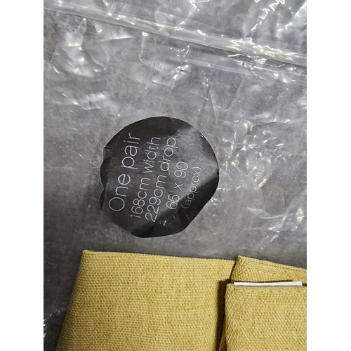 150 - A quantity of collectables to include a leather style Sterling foldable suit bag, a pair of mustard ... 