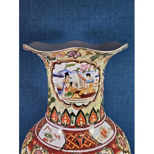 166 - Large and impressive hand painted and decorated Satsuma style vase, the vase depicts an oriental cer... 
