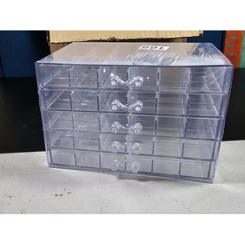 An as new in box plastic multi divisional storage box, containing 5x ...