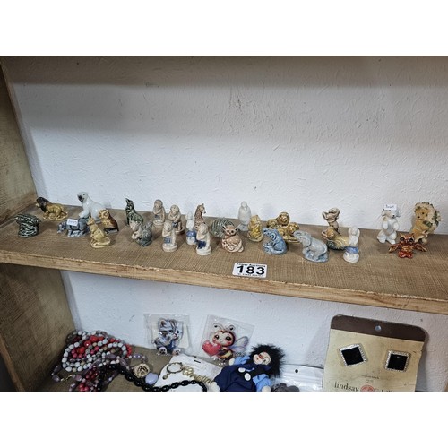 183 - A collection of 25 Wade Whimsies covering a selection of different animals to include chimpanzees, p... 