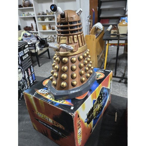 137 - A Dr Who ceramic cookie jar dating from 2004, complete with its original box, the cookie jar is in b... 