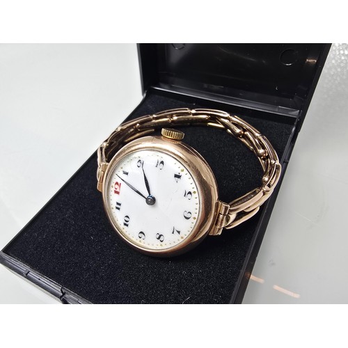 399 - A good quality vintage hallmarked 9ct gold cased wristwatch with matching 9ct gold bracelet, the wat... 