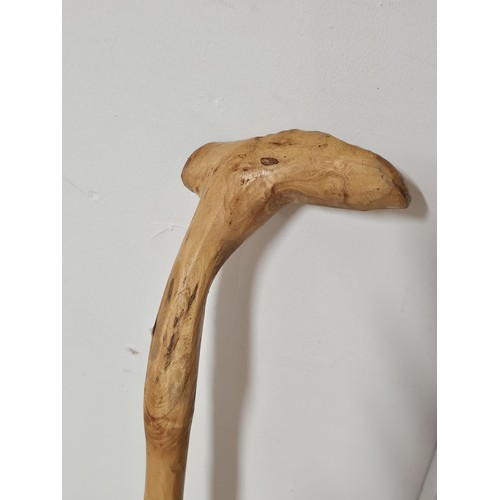 150 - A good quality 2ft long twisted willow cudgel, a heavy stick used for self defence or as a club, the... 