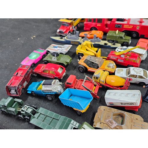 173 - A very large collection of diecast vehicles of various brands including Dinky Corgi and Matchbox veh... 
