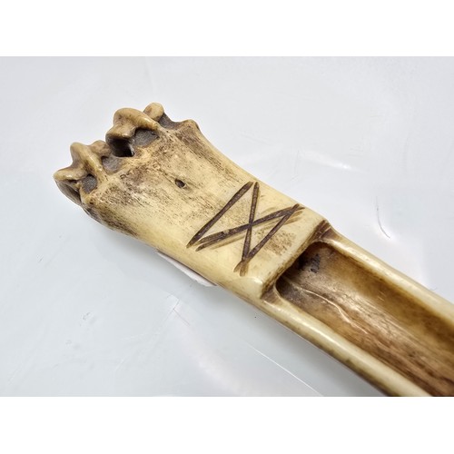 281 - A rare and interesting antique carved antler rope working tool fid or Marlinespike. The handle model... 