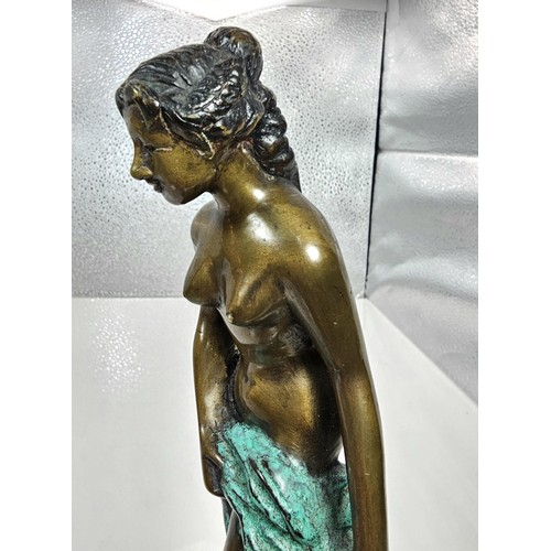 268 - A good solid bronze vintage figure of a classical nude lady holding a robe, the figure appears unsig... 