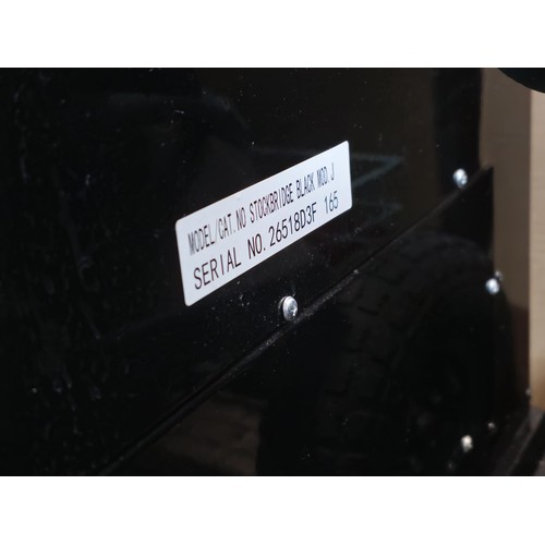 527 - Good quality dimplex electric heater complete with backlight and wood fire effect has 2x arched door... 