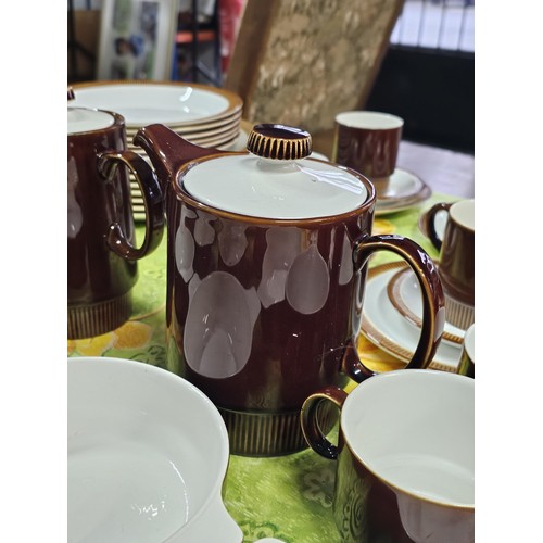 A large and comprehensive 49x piece partial dinner tea set by Poole ...