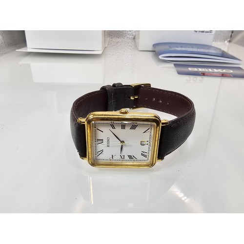 283 - A good quality Seiko V732-5A00 tank watch with date window, in full working order, (new replacement ... 