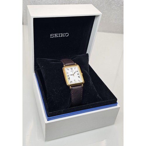 283 - A good quality Seiko V732-5A00 tank watch with date window, in full working order, (new replacement ... 