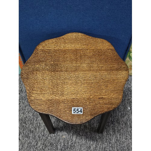 554 - A good quality vintage scalloped wooden sewing table with lift up lid in oak, the lid lifts to a fit... 