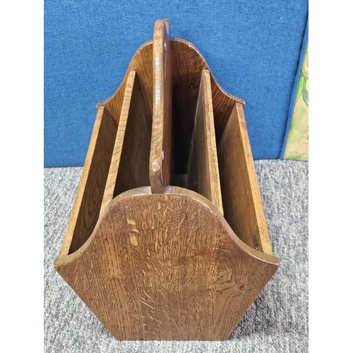 555 - A good quality vintage Taylor & Co, solid oak 4 division wine rack in good order showing little sign... 