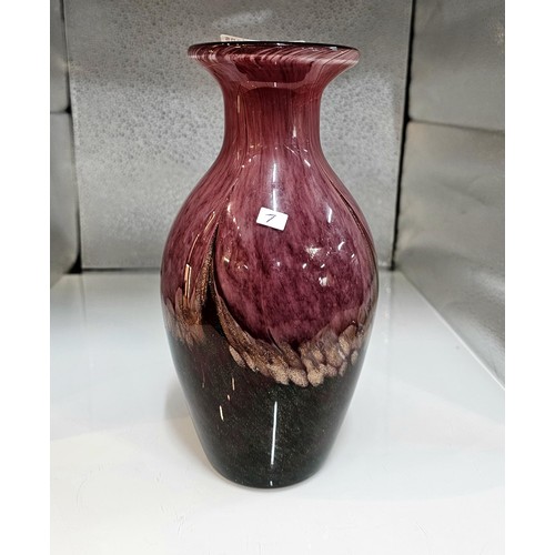 432 - A good quality heavy Italian art glass vase, very likely Murano with bulbous body and flared neck, r... 
