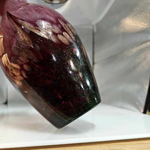 432 - A good quality heavy Italian art glass vase, very likely Murano with bulbous body and flared neck, r... 